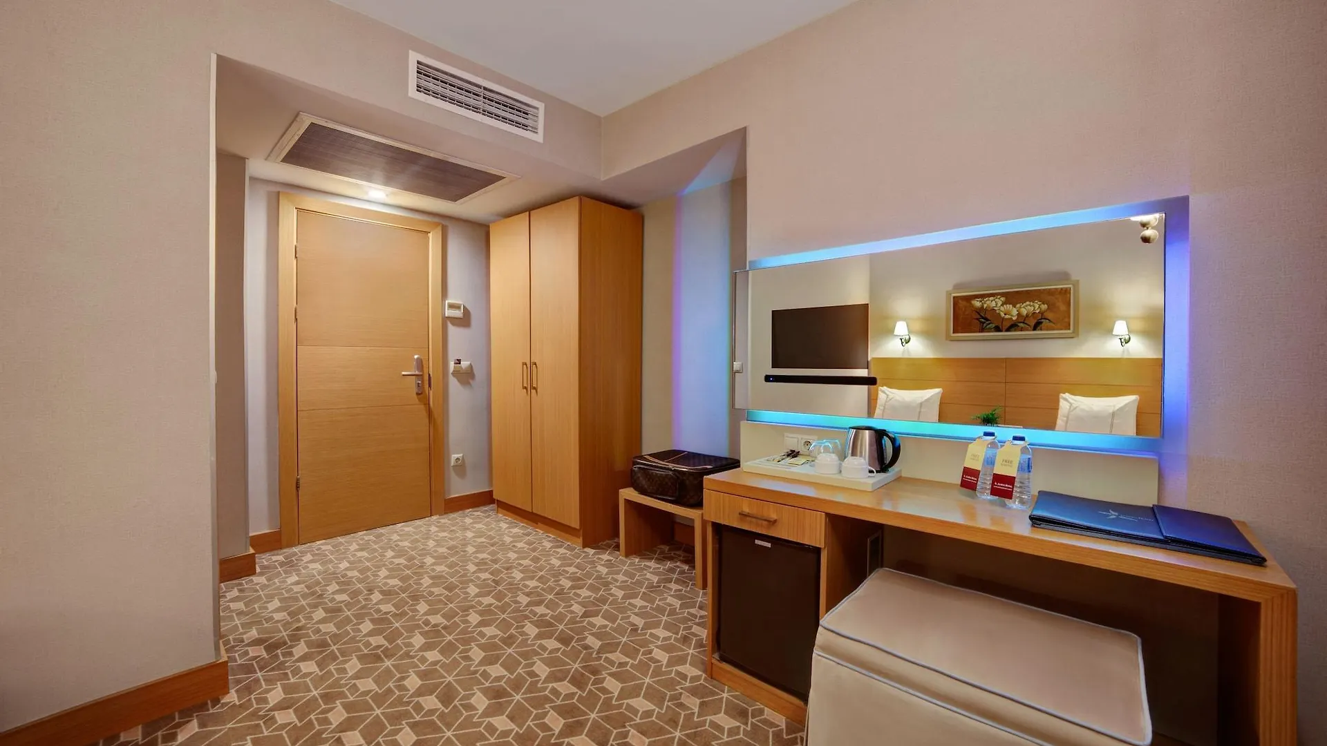 Almina Hotel - Special Class Istanboel 4*,  Turkije